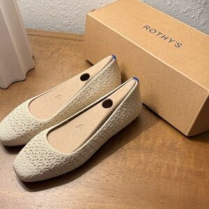 Rothy's Cream Flats - brand new
